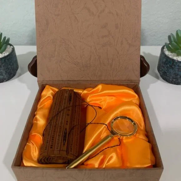 Bamboo Scroll And Magnifying Glass And Beautiful Case - Picture 4 of 8